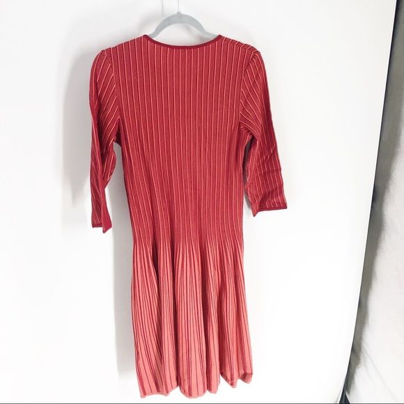 Tomas Maier Fluted Striped Knit Dress Sz 8 - Picture 7 of 7
